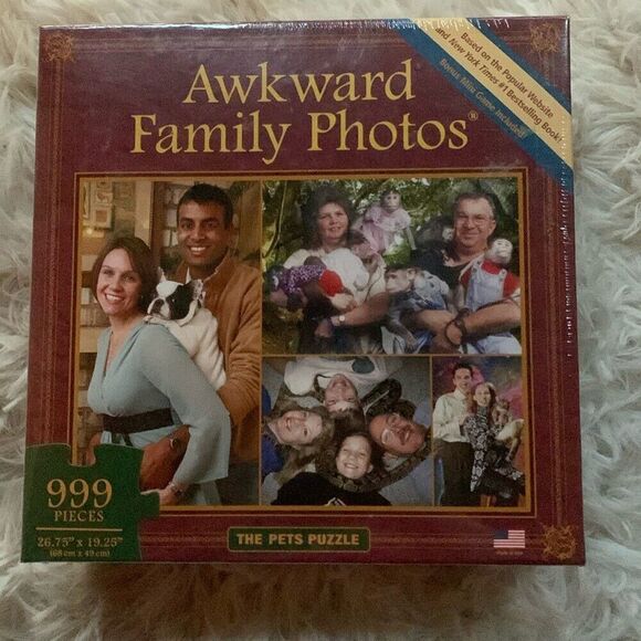 Unopened‎ puzzle Awkward Family Photos The Pets Puzzle - Picture 1 of 4
